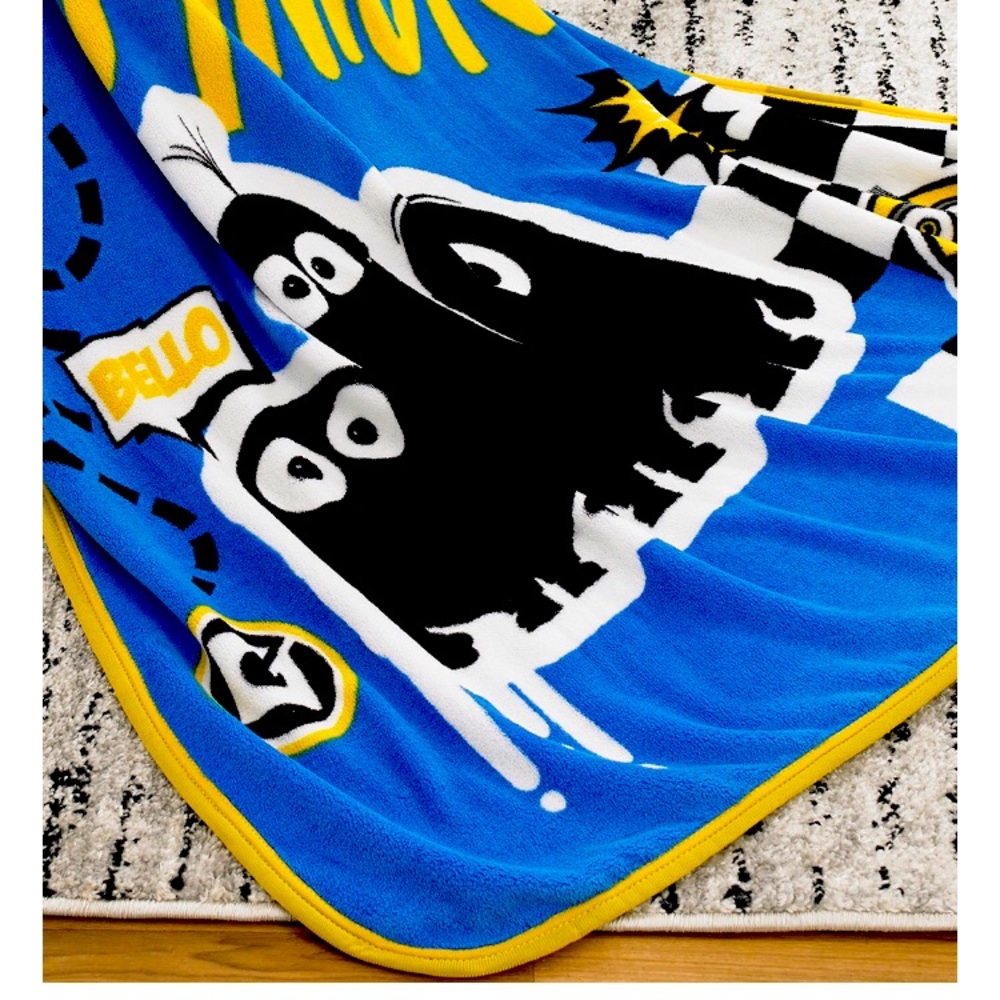 Despicable Me Minions throw blanket